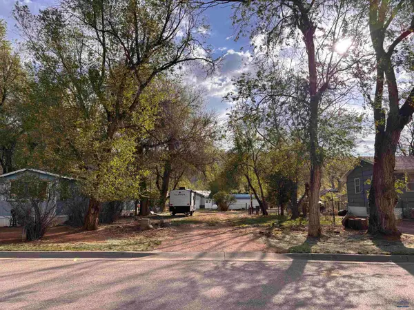 915 S Chicago, Hot Springs, SD 57747