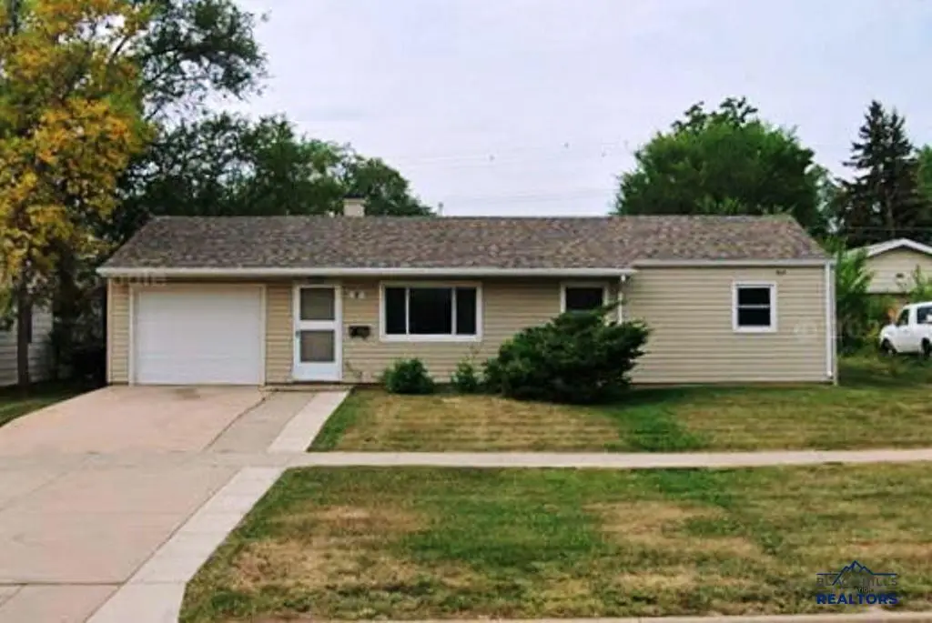 17 Fairmont Blvd, Rapid City, SD 57701 - #1