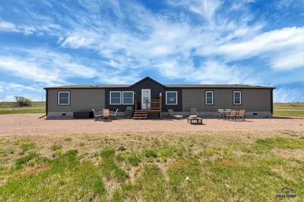 13232 Hillsview Dr, Hot Springs, SD 57747