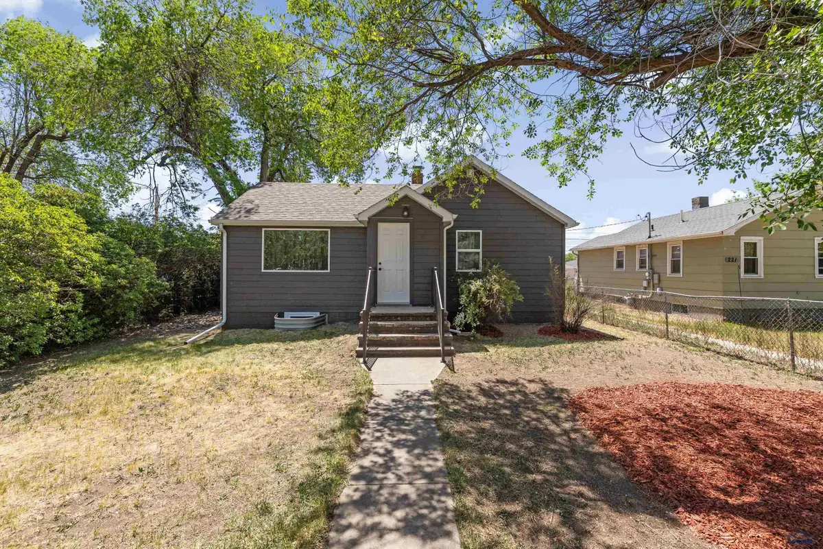 225 East Jackson St, Rapid City, SD 57701-0000 - #1