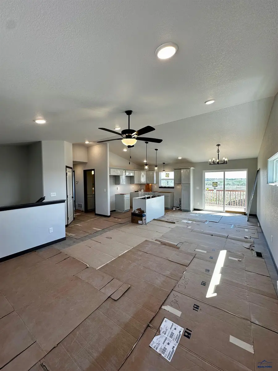 616 Bull Run Dr, Box Elder, SD 57719 - #3