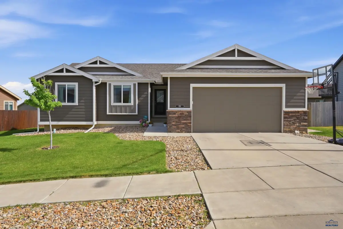 3211 Homestead St, Rapid City, SD 57703 - #1