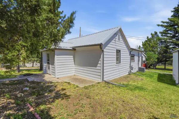 201 9th Ave, Belle Fourche, SD 57717-0000