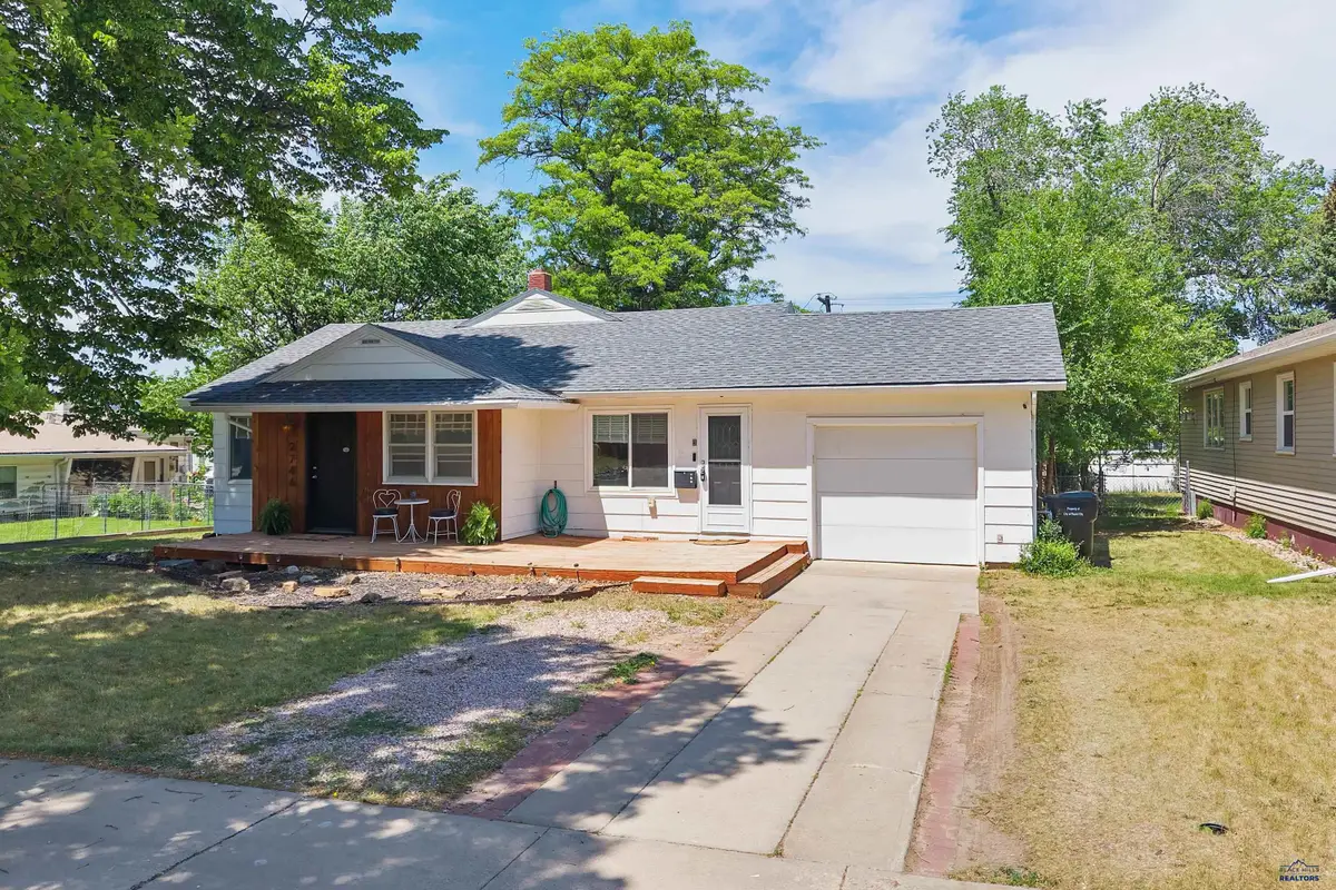 2746 W St Anne, Rapid City, SD 57702 - #1