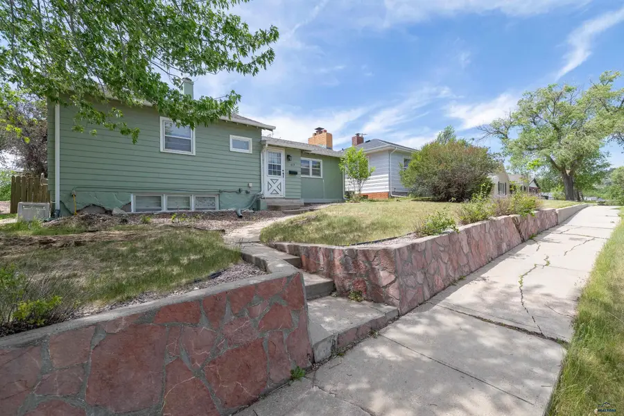 619 St Andrew, Rapid City, SD 57701 - #2