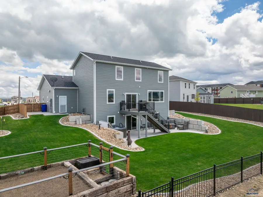 650 Solomon Ct, Rapid City, SD 57703 - #3