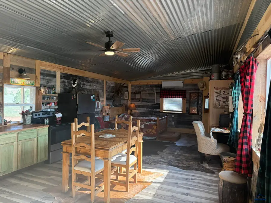 27199 Wind Cave Rd, Hot Springs, SD 57747 - #3
