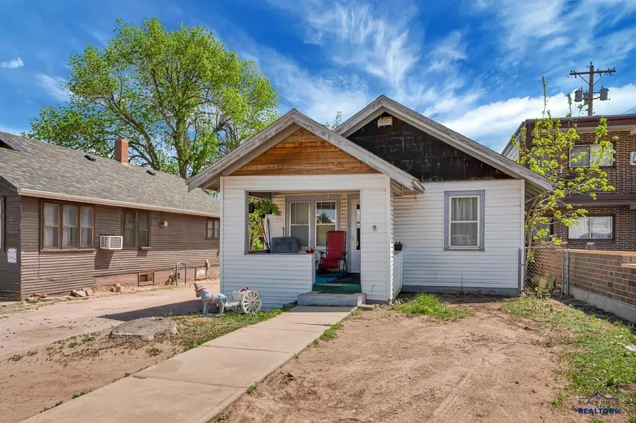 112 N Maple Ave, Rapid City, SD 57701 - #2