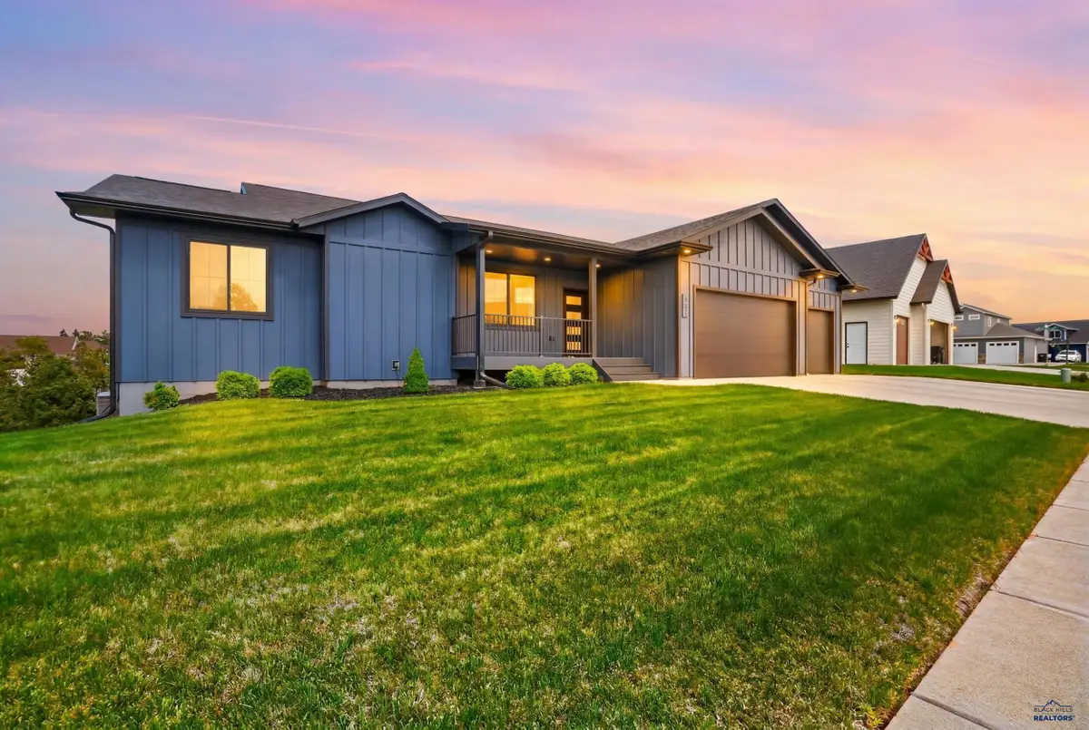 5924 Cloud Peak Dr, Rapid City, SD 57702 - #1