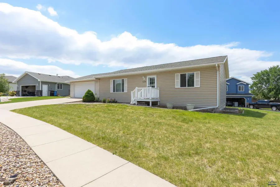 434 Field View Dr, Rapid City, SD 57701 - #3