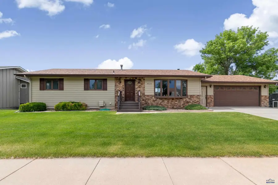4626 Ridgewood, Rapid City, SD 57702 - #2