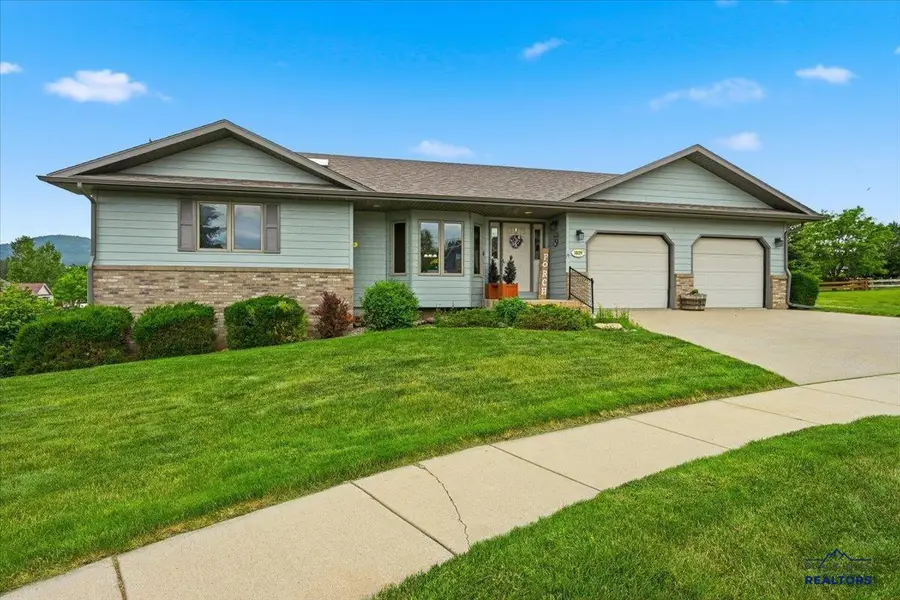 1809 Buckboard Ct, Spearfish, SD 57754 - #2