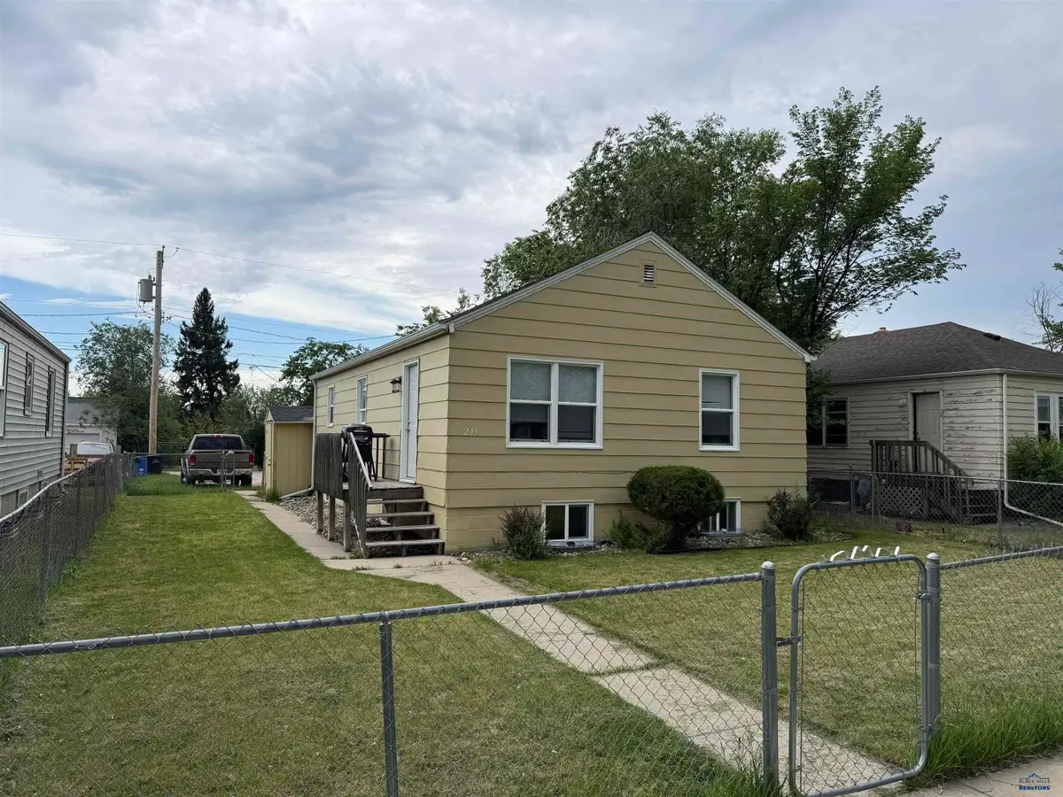 211 E Monroe Ave, Rapid City, SD 57701-2515 - #1