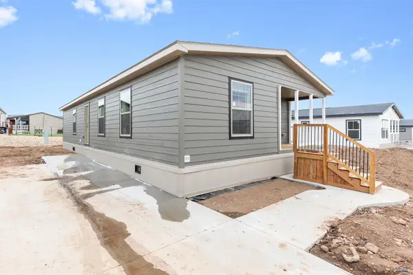 1661.133 E Philadelphia, Rapid City, SD 57701