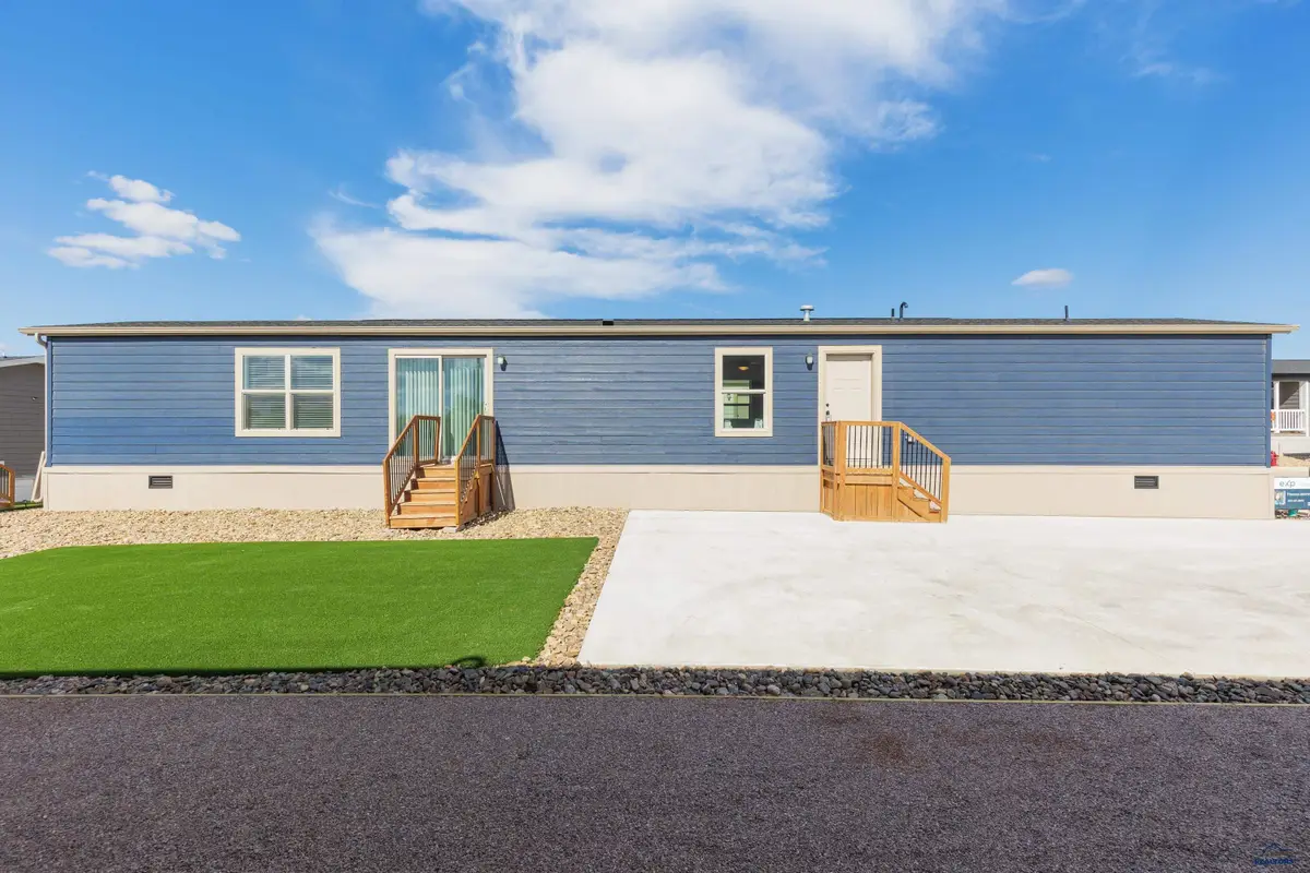 1661.139 E Philadelphia, Rapid City, SD 57701 - #1