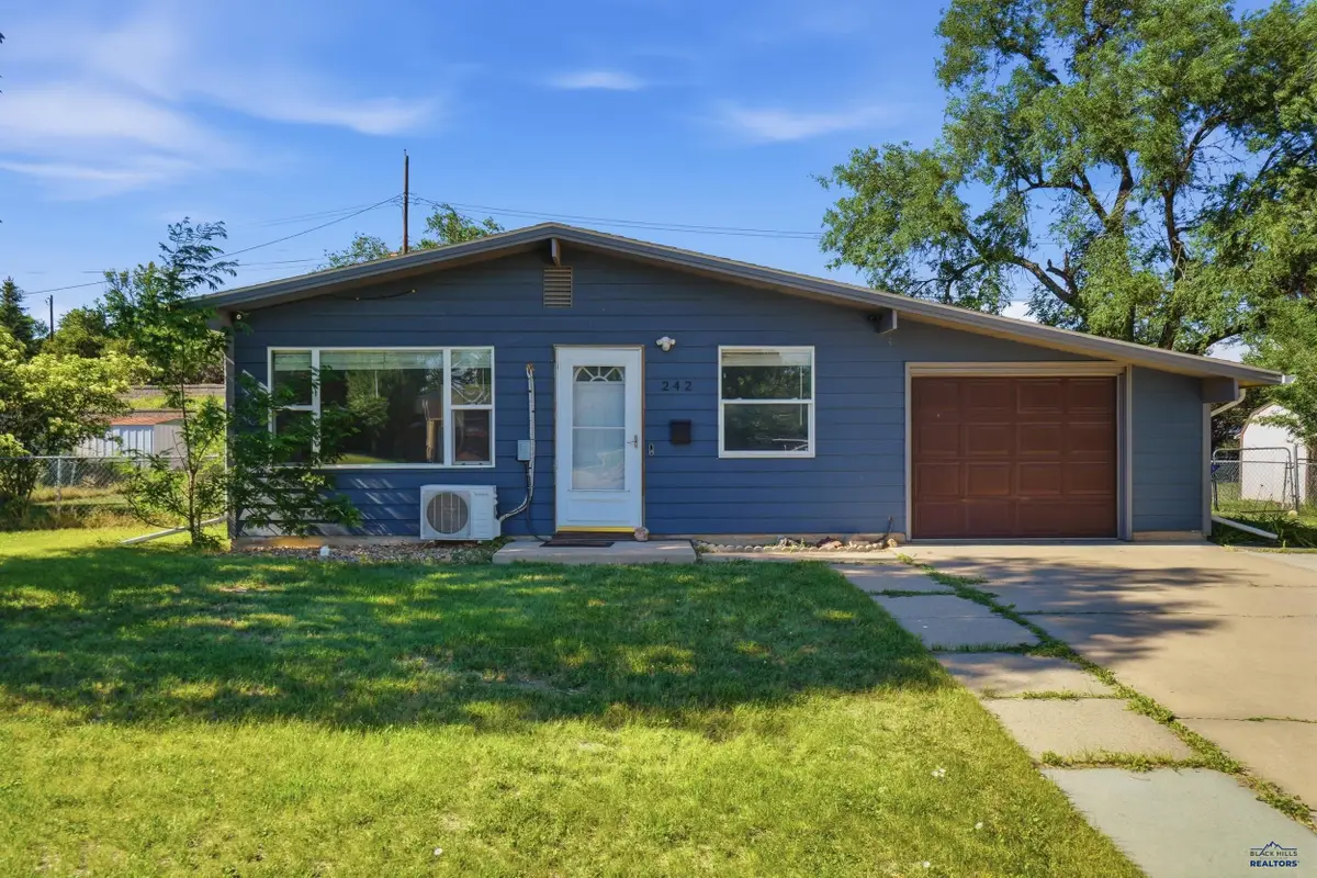 242 E Fairmont Blvd, Rapid City, SD 57701 - #1