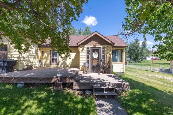 821 Montgomery, Custer, SD 57730-1225