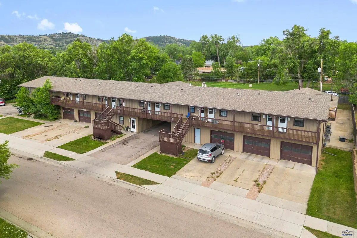 3313 Leland Ln, Rapid City, SD 57702 - #1
