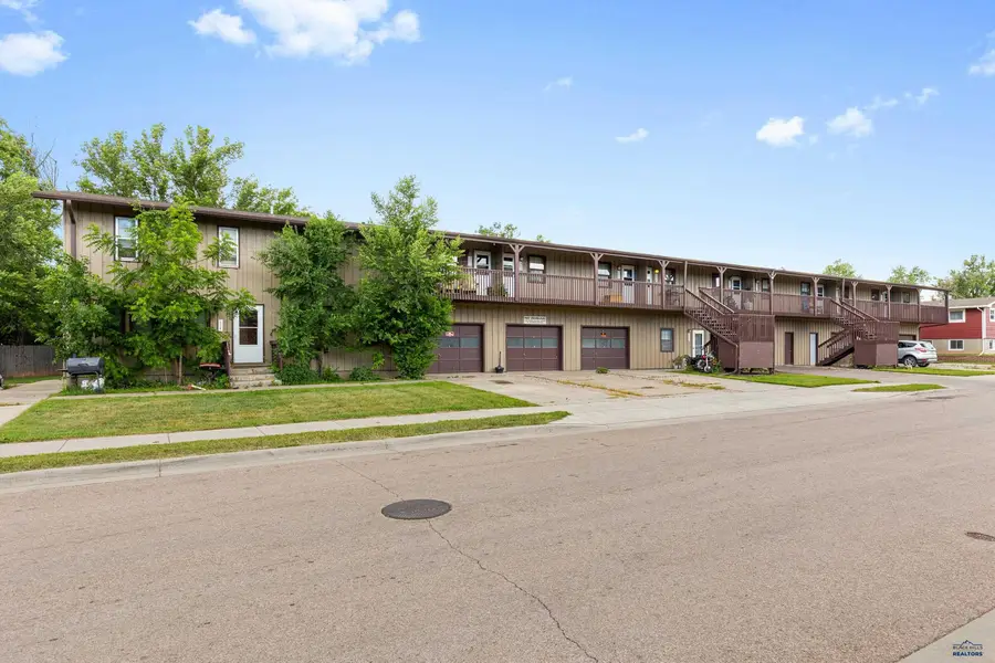 3313 Leland Ln, Rapid City, SD 57702 - #3