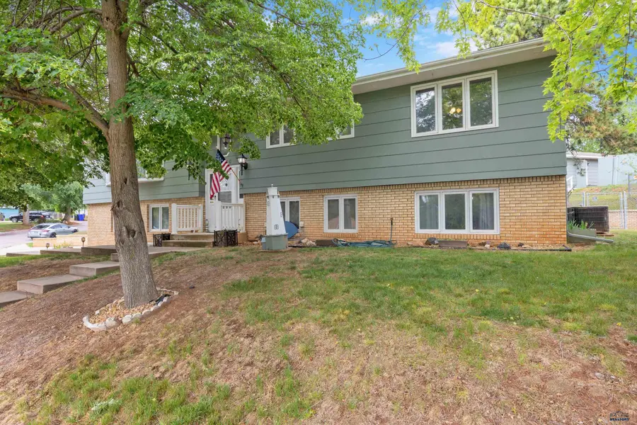 3830 Canyon Lake Dr, Rapid City, SD 57702 - #2