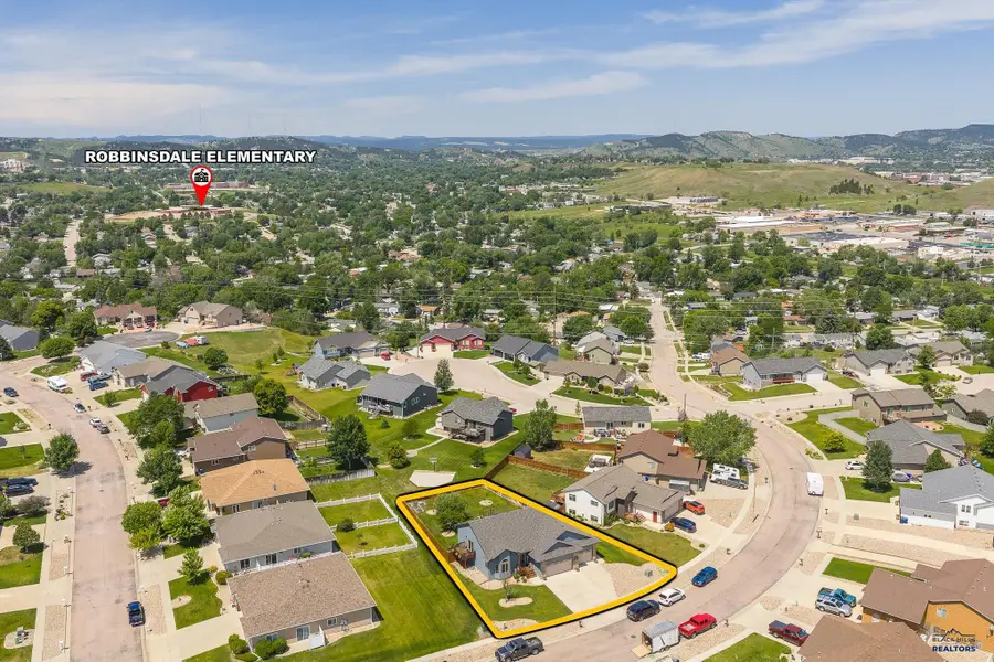 2423 Smith Ave, Rapid City, SD 57701 - #2