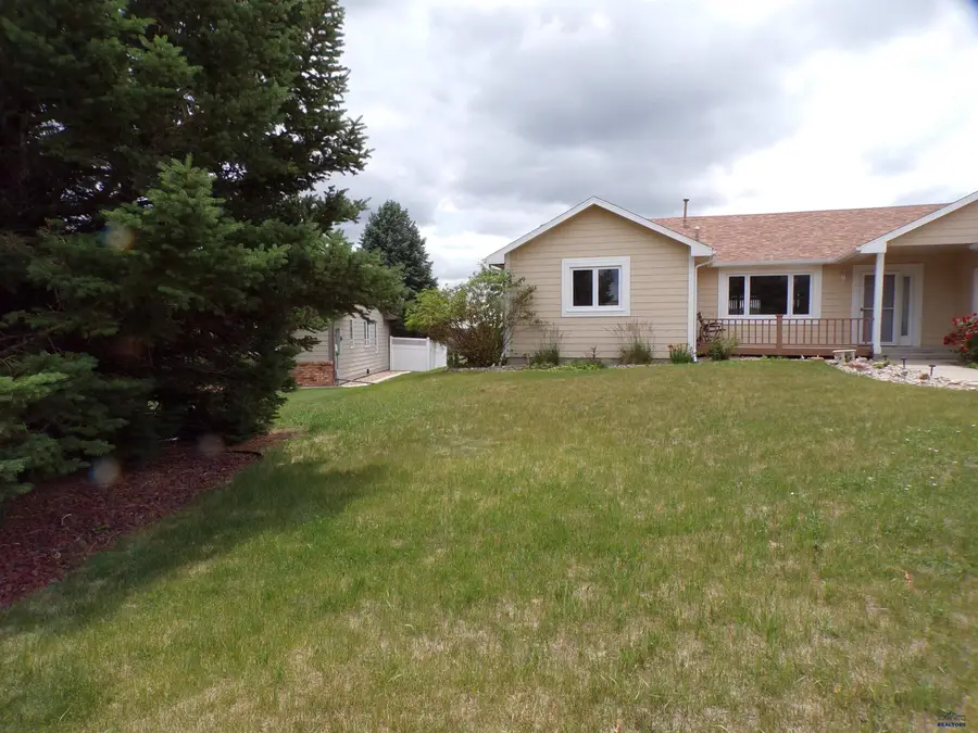 441 Alta Vista Dr, Rapid City, SD 57701 - #3