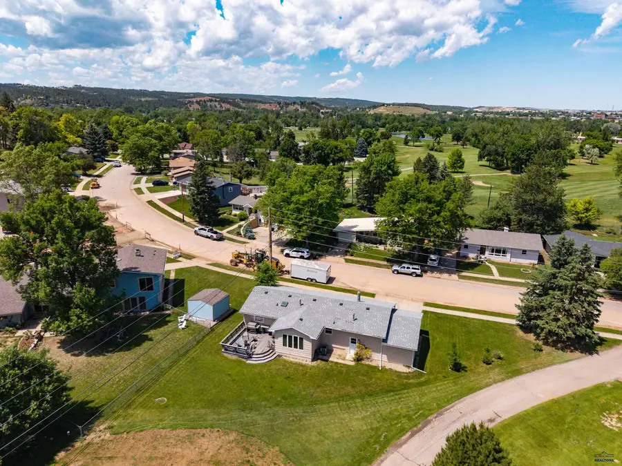 3023 Tomahawk Dr, Rapid City, SD 57702 - #2