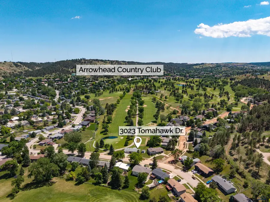 3023 Tomahawk Dr, Rapid City, SD 57702 - #3
