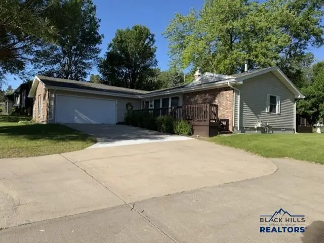 2915 Falls Dr, Rapid City, SD 57702 - #1
