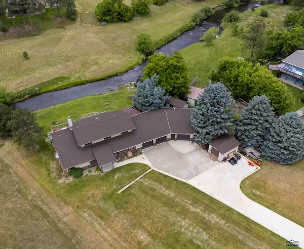 22907 Flume Ln, Rapid City, SD 57702
