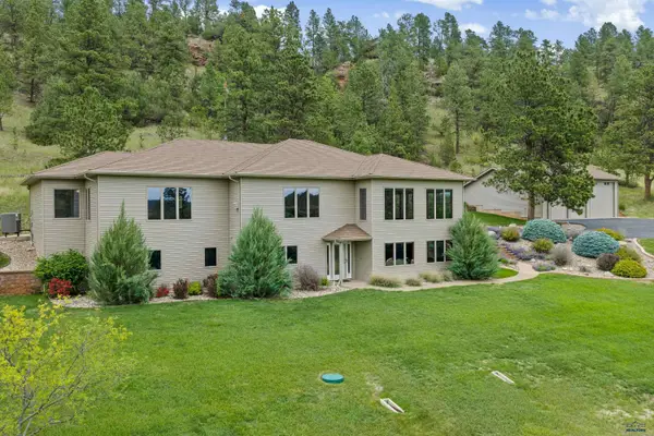 13866 Battle Creek Rd, Hermosa, SD 57744