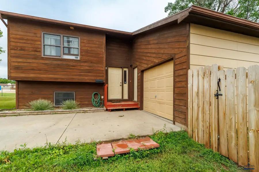 238 39th, Rapid City, SD 57702 - #3