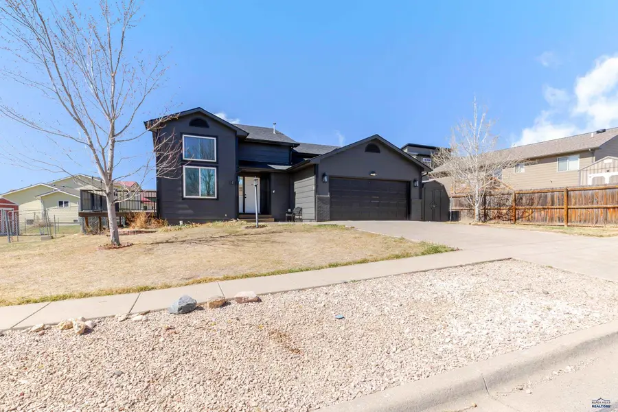 1201 Copperfield Dr, Rapid City, SD 57703 - #3