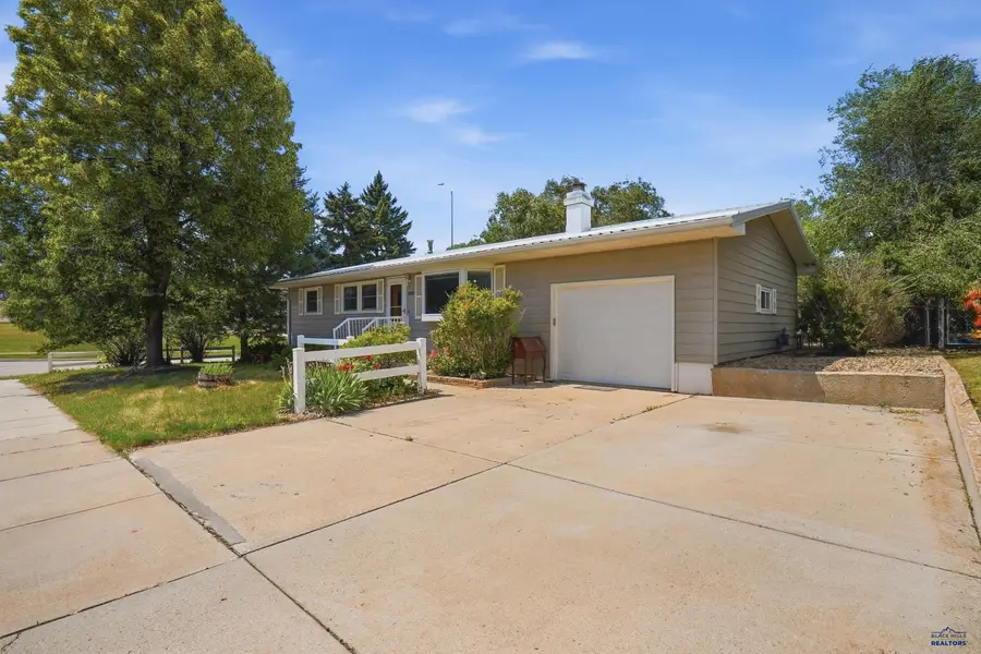 2520 Minnewasta Rd, Rapid City, SD 57702 - #2
