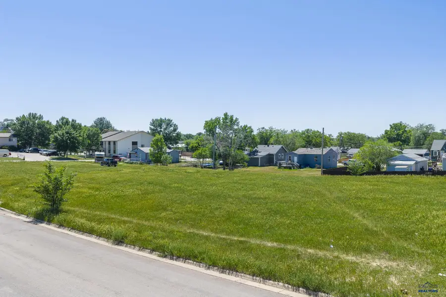 315 Lindbergh Ave, Rapid City, SD 57701 - #2