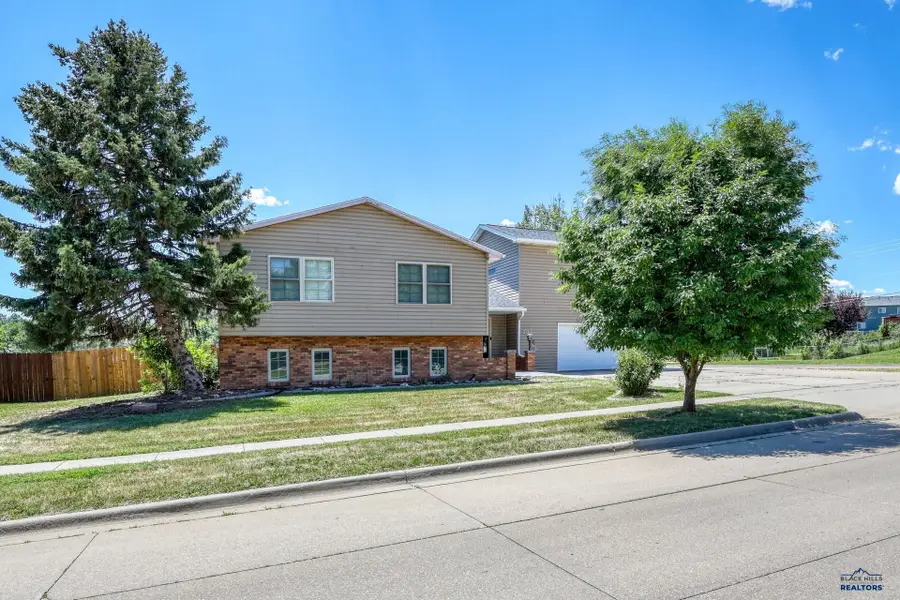 303 E Centennial, Rapid City, SD 57701 - #2