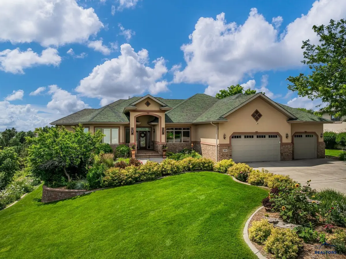 4818 Enchanted Pines Dr, Rapid City, SD 57701 - #1