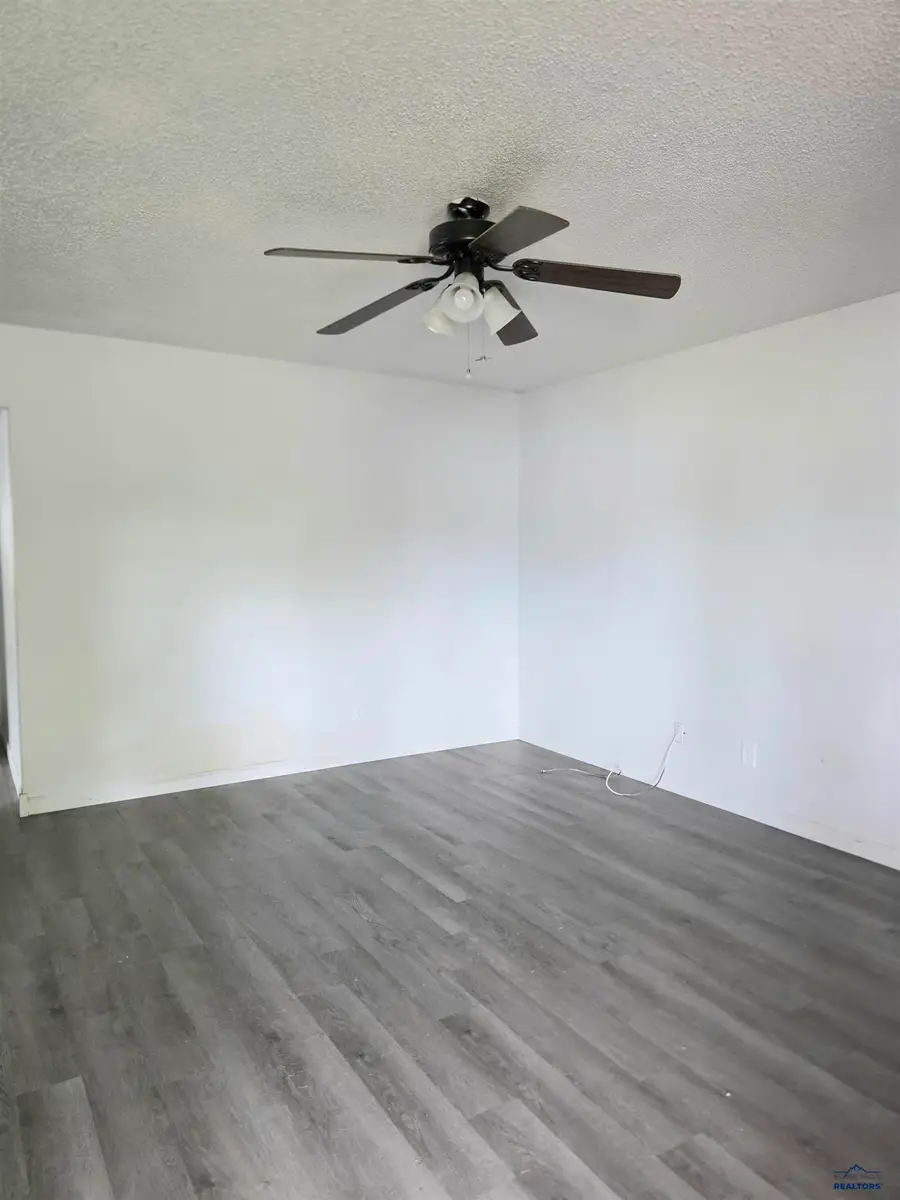 39 Fairmont Blvd, Rapid City, SD 57701 - #3
