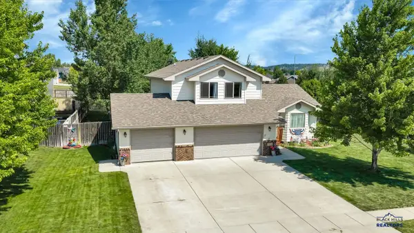 7120 Castlewood Dr, Summerset, SD 57718