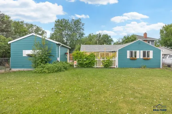 2011 Prairie Ave, Rapid City, SD 57701