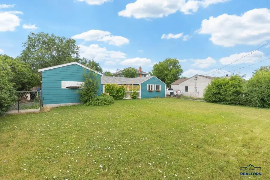 2011 Prairie Ave, Rapid City, SD 57701 - #3