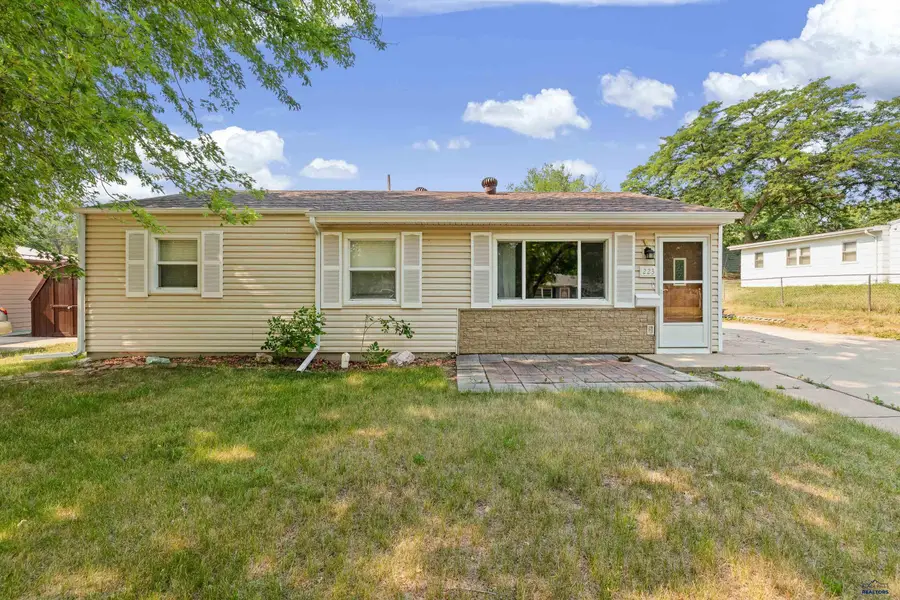 223 E Montana, Rapid City, SD 57701 - #2