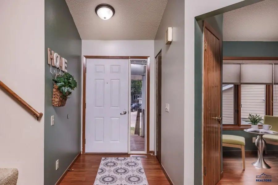 4120 Prairie View Ct, Rapid City, SD 57701 - #3