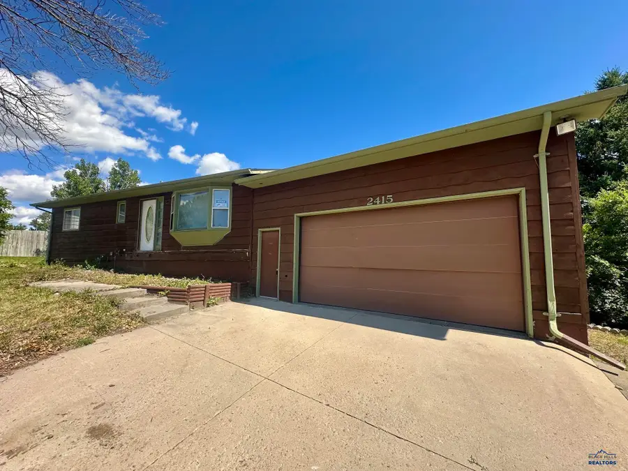 2415 E Other, Pierre, SD 57501 - #2