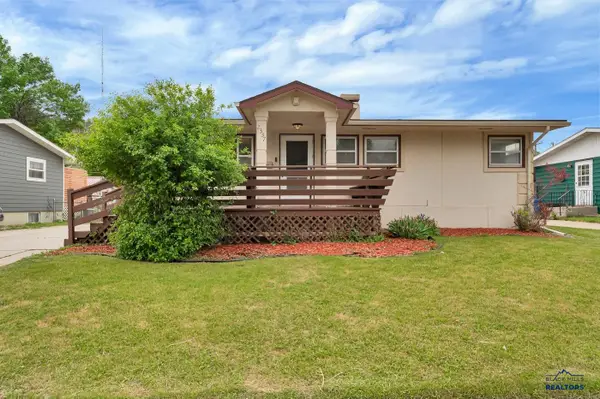 2337 Janet St, Rapid City, SD 57702