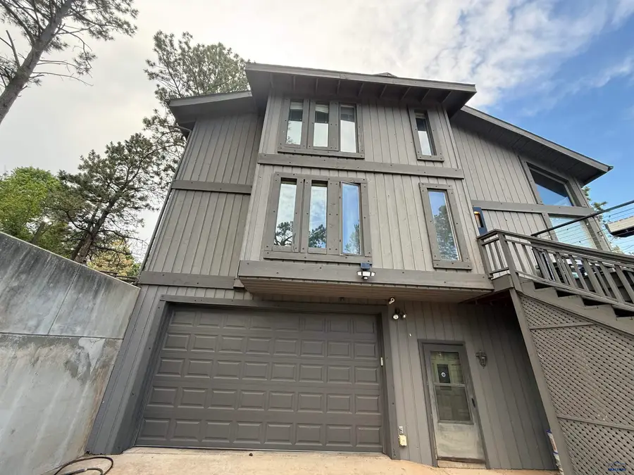 4102 Parkridge Pl, Rapid City, SD 57702 - #3