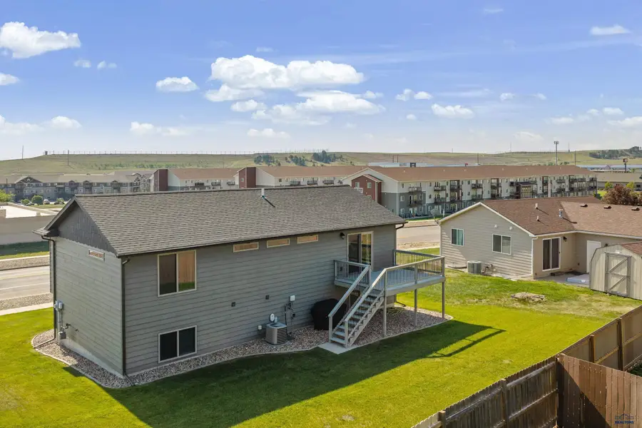 4825 Parkview Dr, Rapid City, SD 57701-7918 - #3