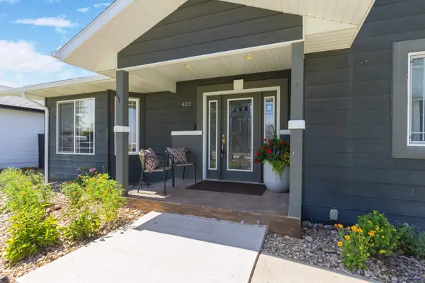 422 E Enchanted Pines Dr, Rapid City, SD 57701-4514