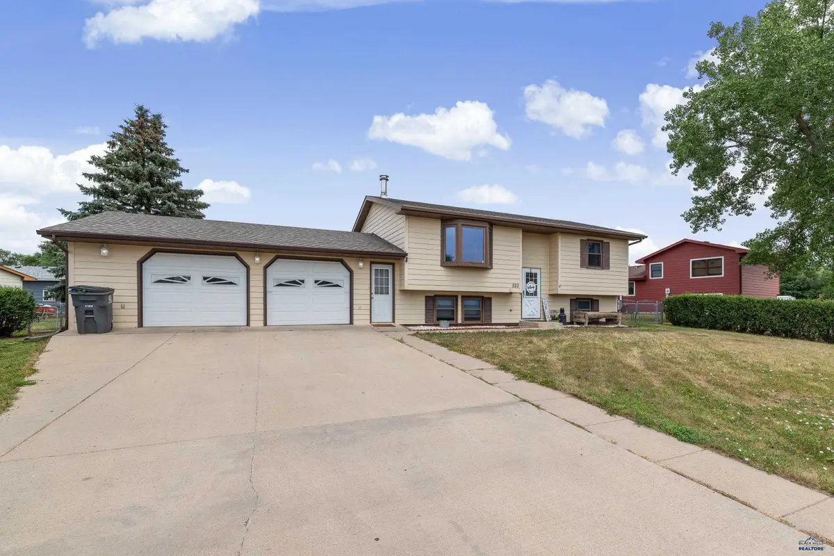 520 Bluebird Dr, Box Elder, SD 57719 - #1