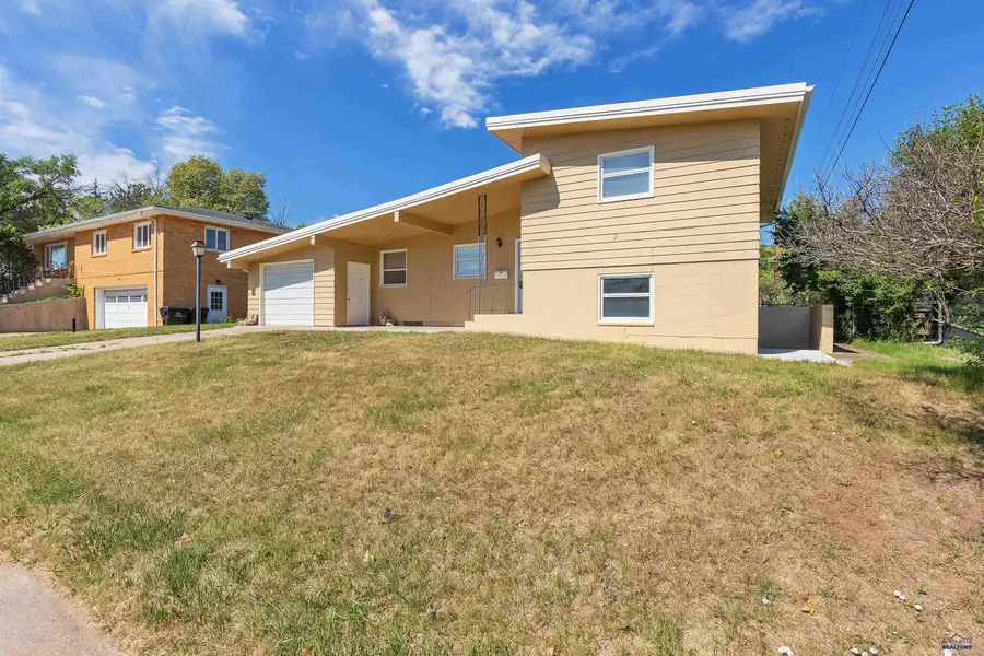 121 Pinedale Dr, Rapid City, SD 57702 - #2